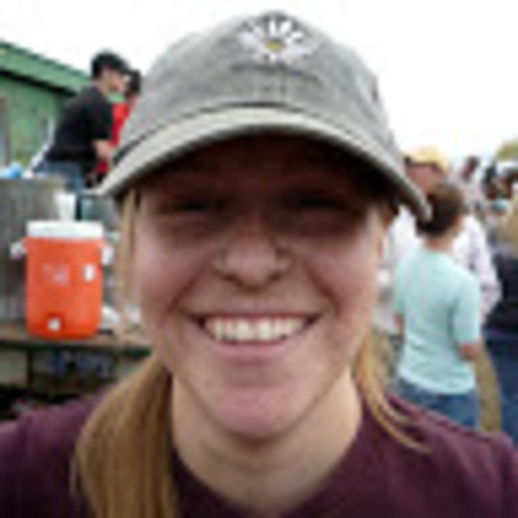 Meet your Posher, Alia - Picture 1 of 1